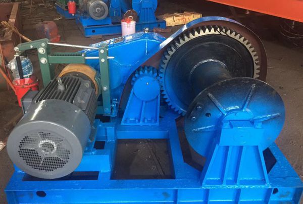 卷揚(yáng)機(jī)